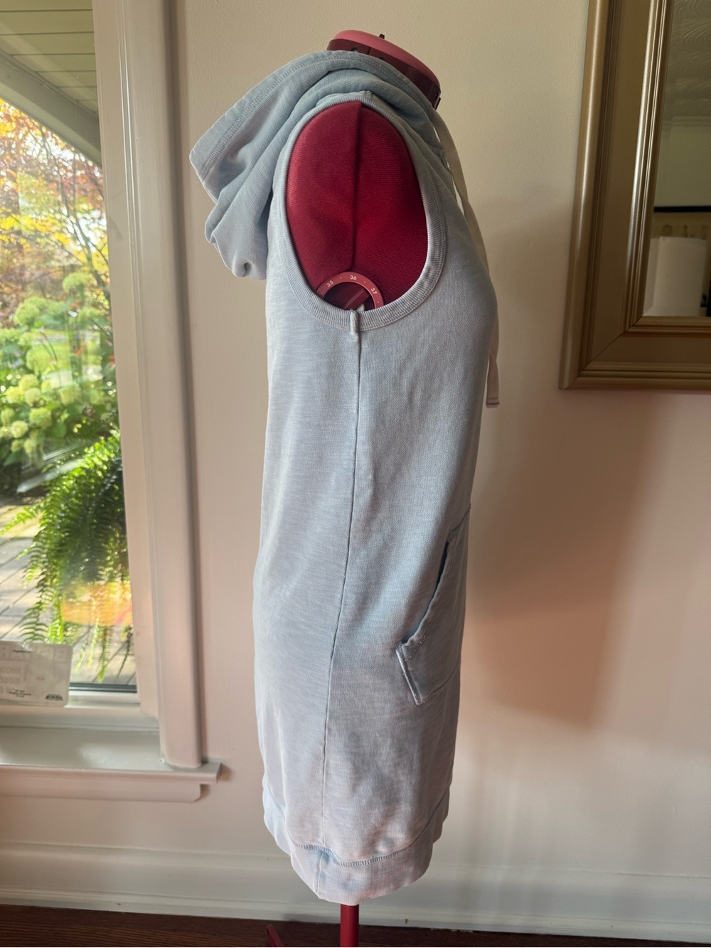 SLEEVELESS HOODIE MINI DRESS - Picture 6 of 11